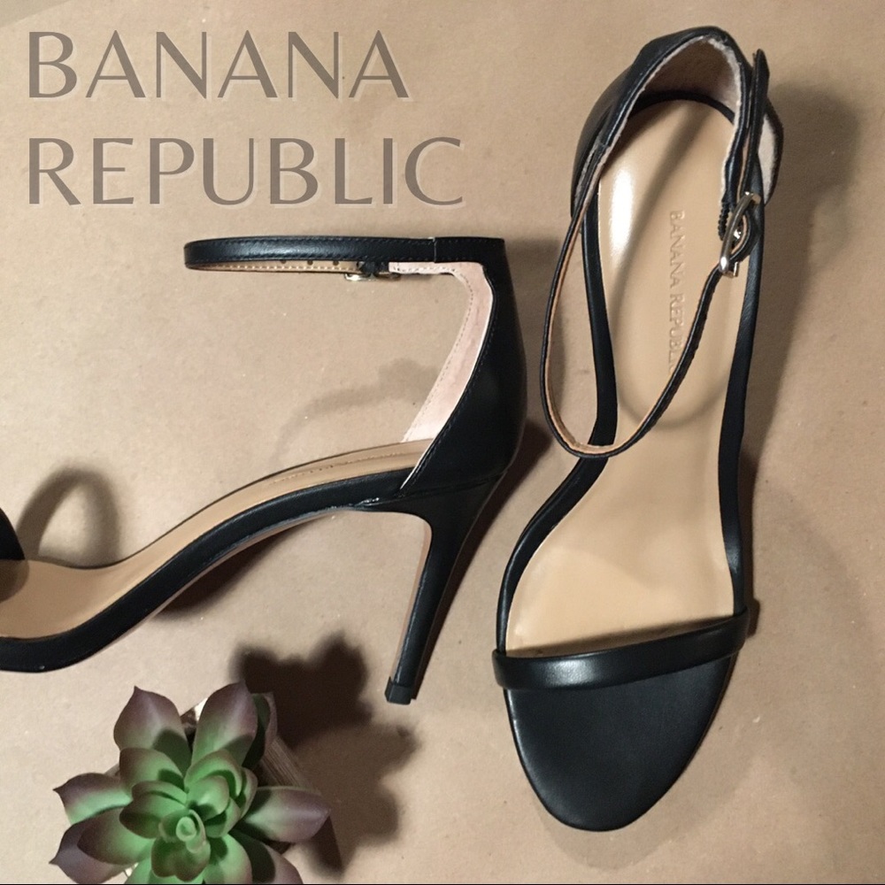 🌟NWT/NIB~🏷Banana Republic: Strappy High Heel Sandals + Box/Packaging
